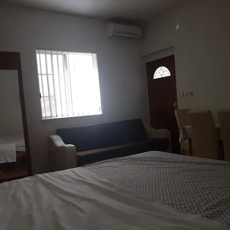 Apartment Emilly Setaliste Kneza Branimira 44
